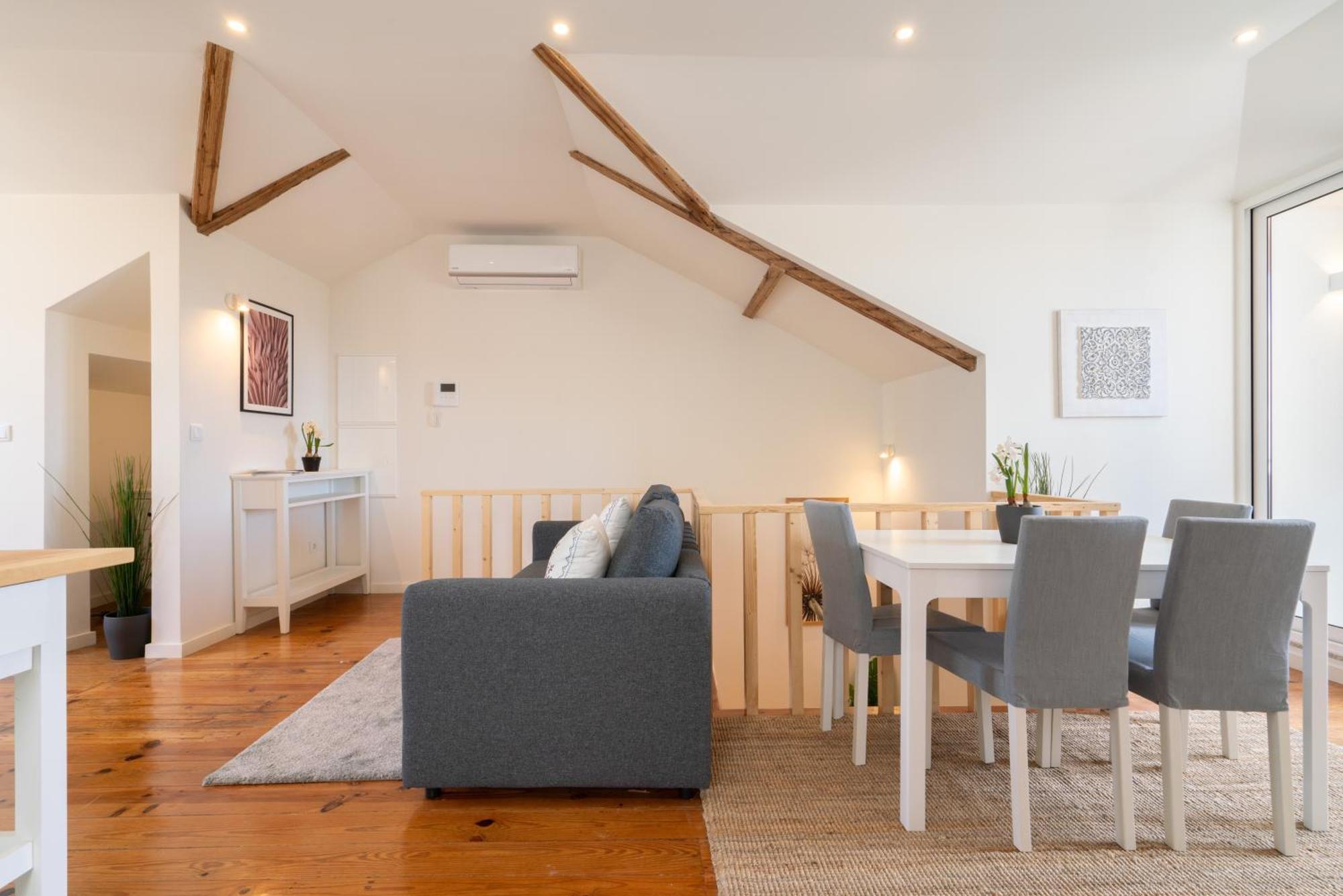 Apartament Host Wise - Modern Comfy Flat