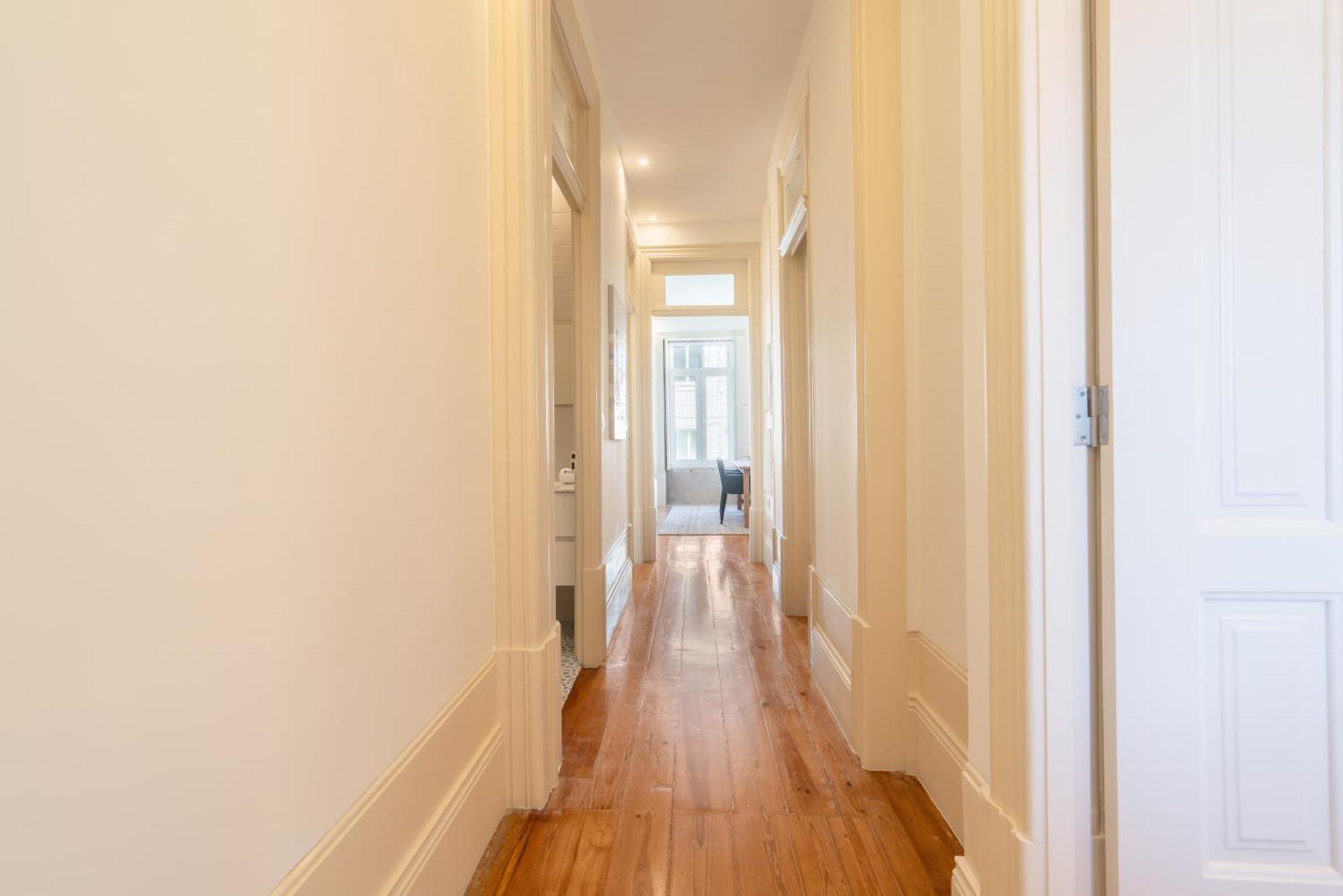Host Wise - Modern Comfy Flat Apartament *